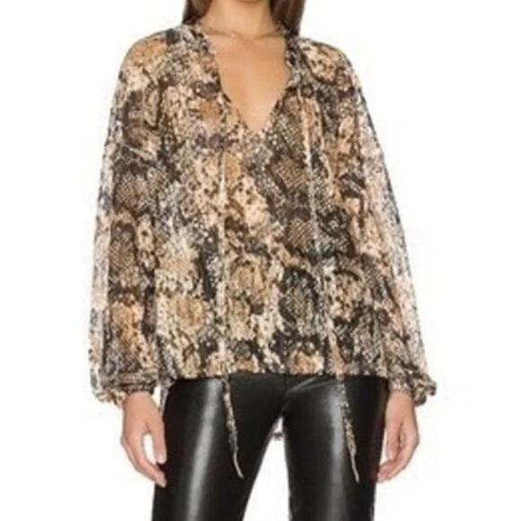 (5 for $75) NWT FREE PEOPLE about for the night oversized top in snake combo - Picture 1 of 13